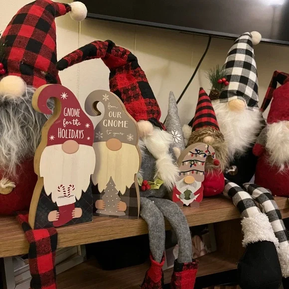 Holiday Festive Gnome Decor Set - Red,Green, Black 15 items - Picture 3 of 4